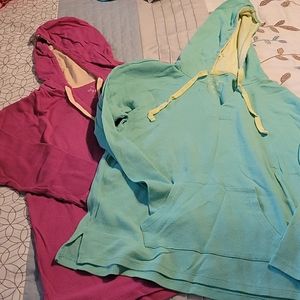 Bundle of 2 thermal hooded pullovers